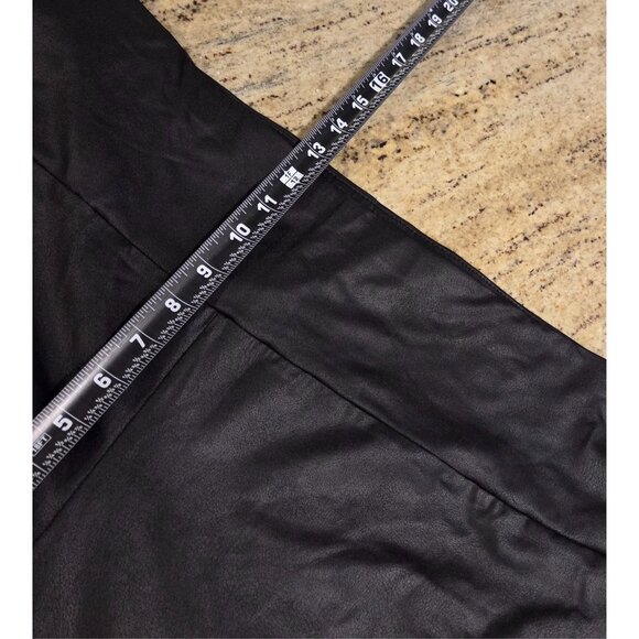 New! Terra & Sky Women's Plus Size 2X Fitted Legging Black Faux Leather Pull-On - Picture 4 of 14